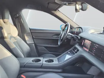 PORSCHE Taycan 4 S Beifahrer-Display HUD Matrix Bose 20