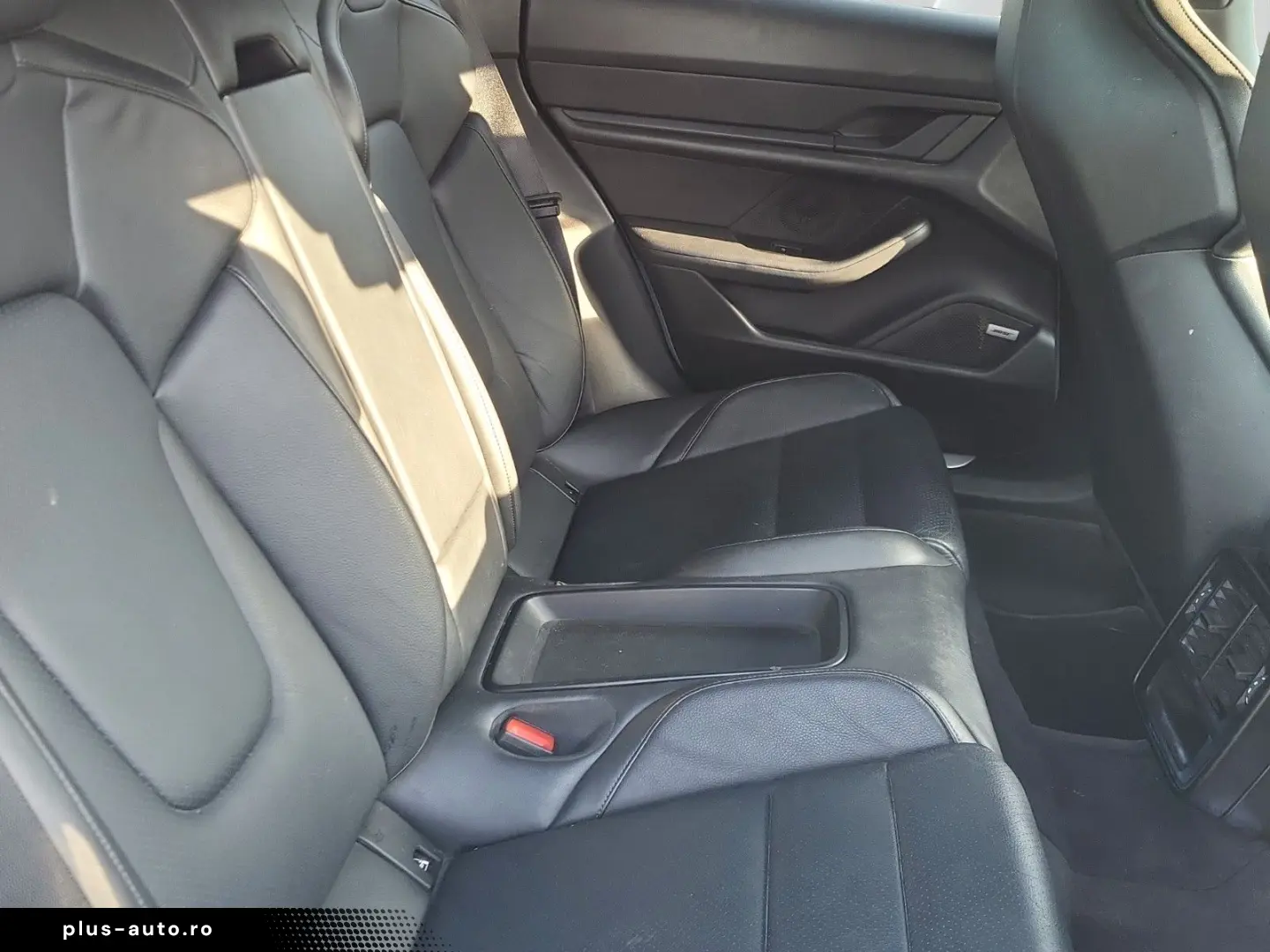 PORSCHE Taycan 4 S Beifahrer-Display HUD Matrix Bose 20