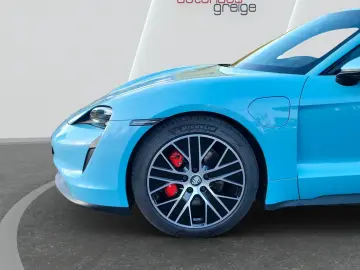 PORSCHE Taycan 4 S Beifahrer-Display HUD Matrix Bose 20