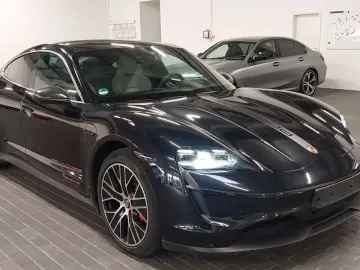 PORSCHE Taycan 4S HeadUp ACC 2xDisplay Pano Batterie