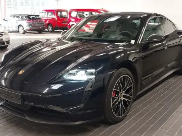 PORSCHE Taycan 4S HeadUp ACC 2xDisplay Pano Batterie