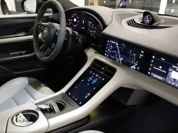 PORSCHE Taycan 4S HeadUp ACC 2xDisplay Pano Batterie