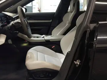 PORSCHE Taycan 4S HeadUp ACC 2xDisplay Pano Batterie