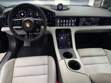 PORSCHE Taycan 4S HeadUp ACC 2xDisplay Pano Batterie