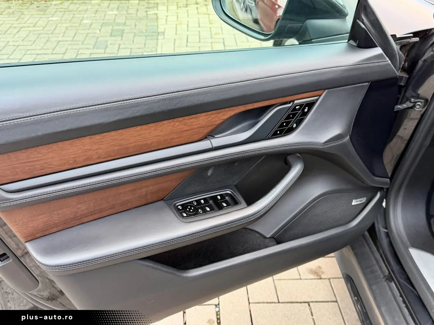 PORSCHE Taycan Turbo SportChrono Pano Massage Matrix