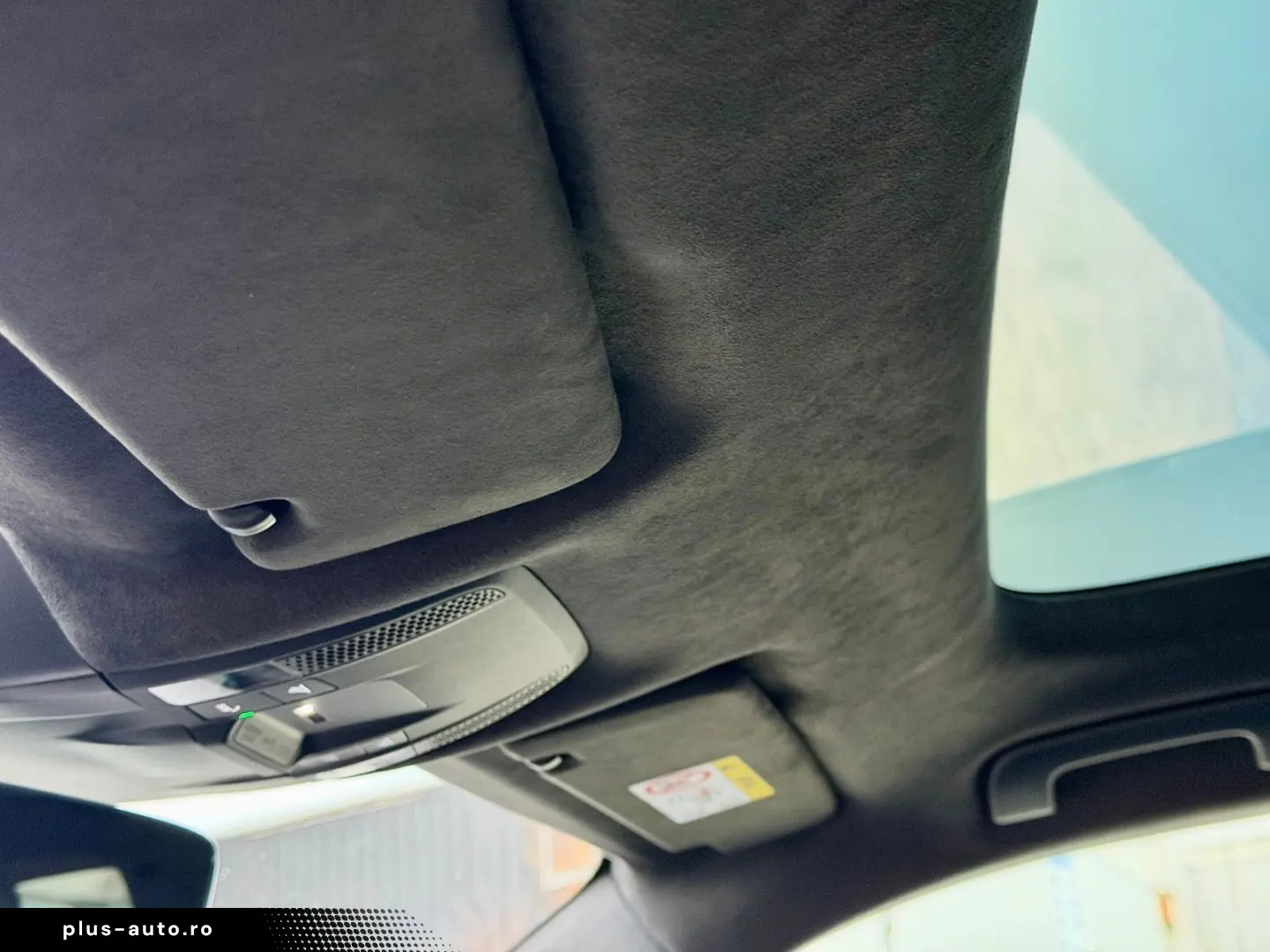 PORSCHE Taycan Turbo SportChrono Pano Massage Matrix