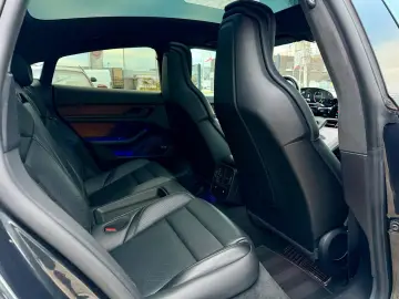 PORSCHE Taycan Turbo SportChrono Pano Massage Matrix