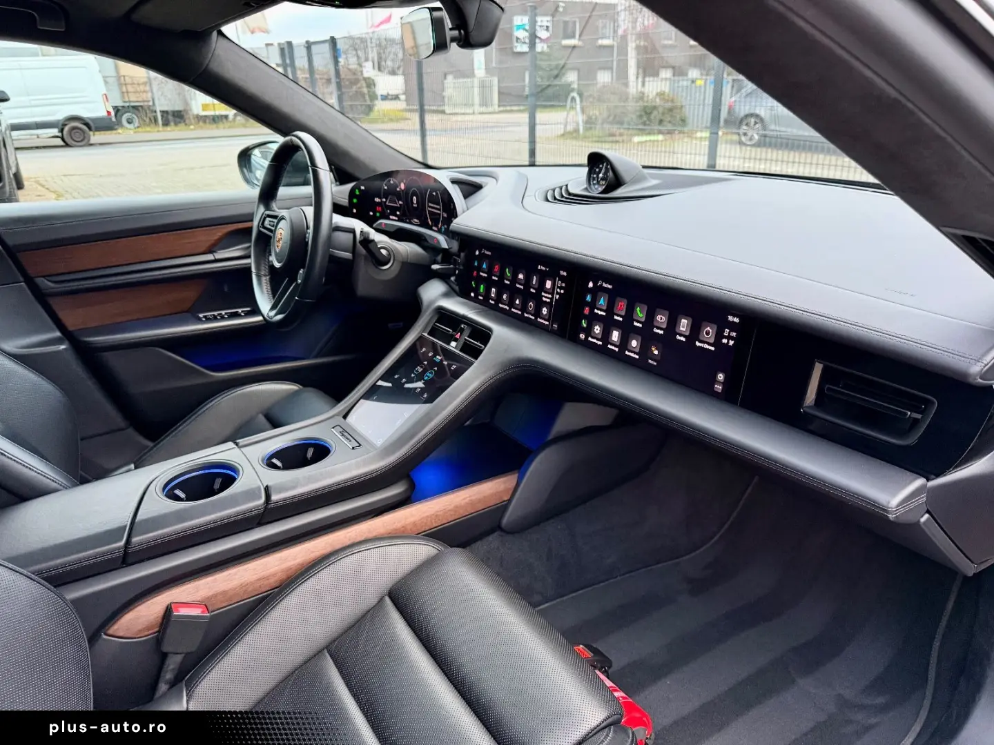 PORSCHE Taycan Turbo SportChrono Pano Massage Matrix