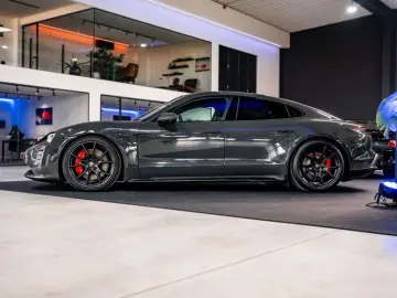 PORSCHE Taycan GTS - PID - ACC - HUD - Bose - Passenger