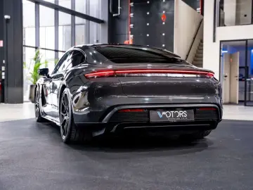 PORSCHE Taycan GTS - PID - ACC - HUD - Bose - Passenger