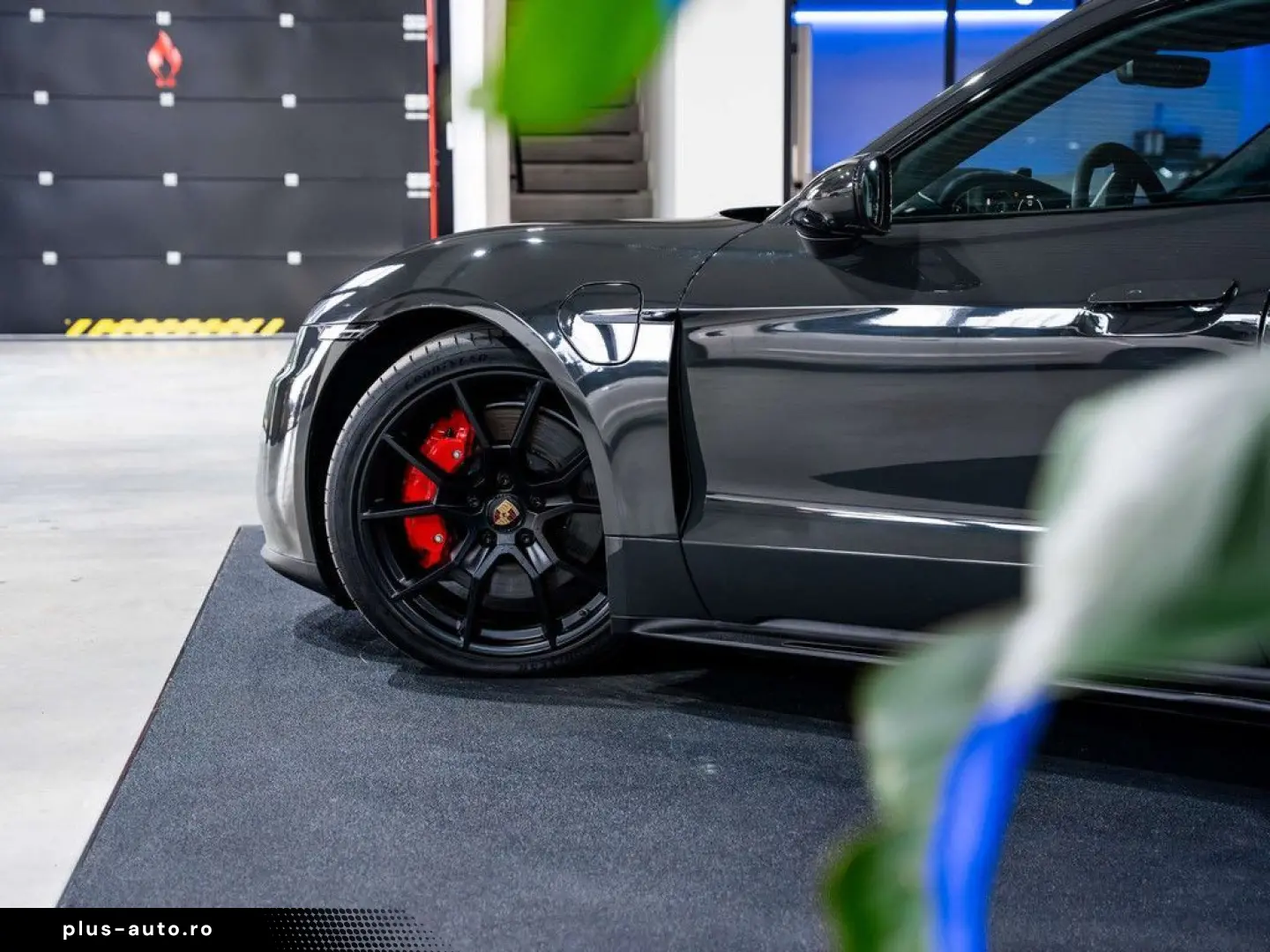 PORSCHE Taycan GTS - PID - ACC - HUD - Bose - Passenger