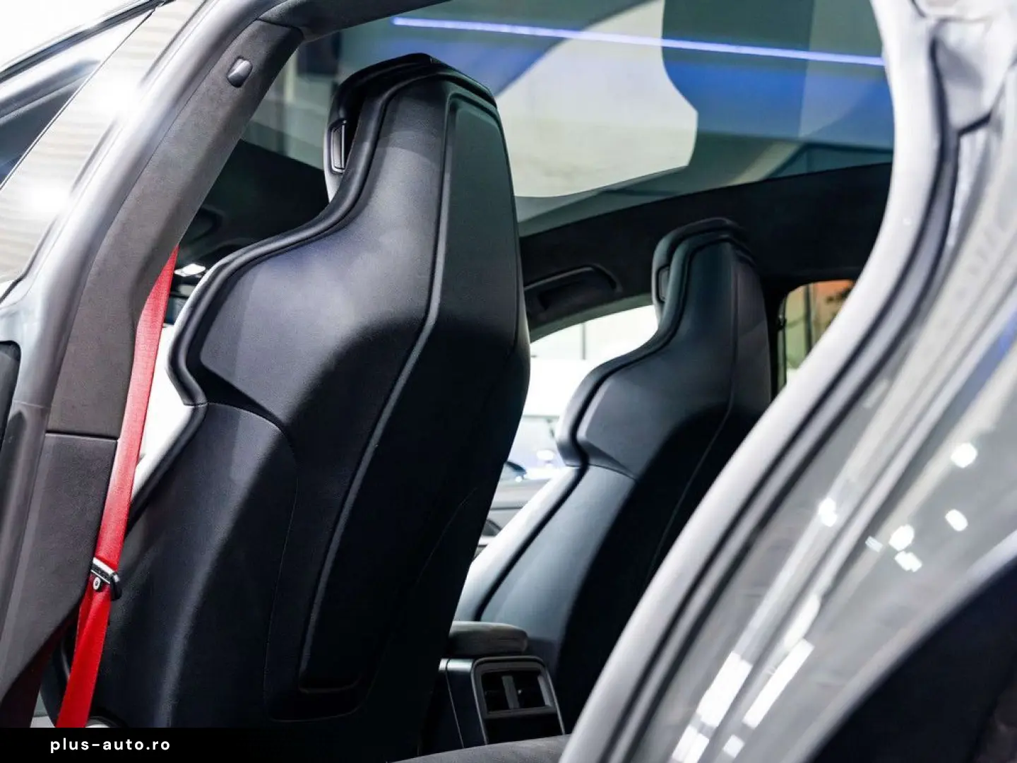 PORSCHE Taycan GTS - PID - ACC - HUD - Bose - Passenger