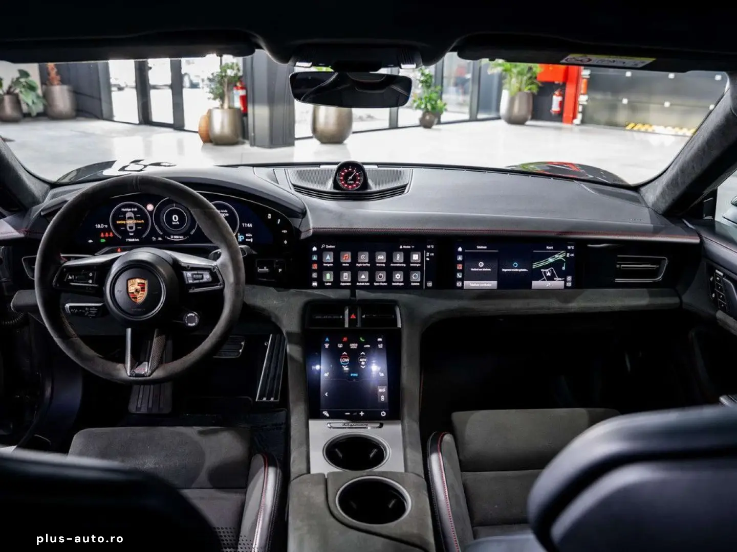 PORSCHE Taycan GTS - PID - ACC - HUD - Bose - Passenger