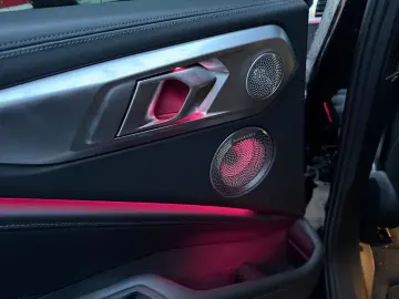 BMW XM Basis B&W 360 23ZOLL PANO SOFT VOLL TOP