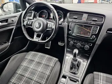 Volkswagen Golf GTD 2.0 TDI SCR DSG