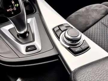 BMW Seria 3 330e iPerformance M Sportpachet