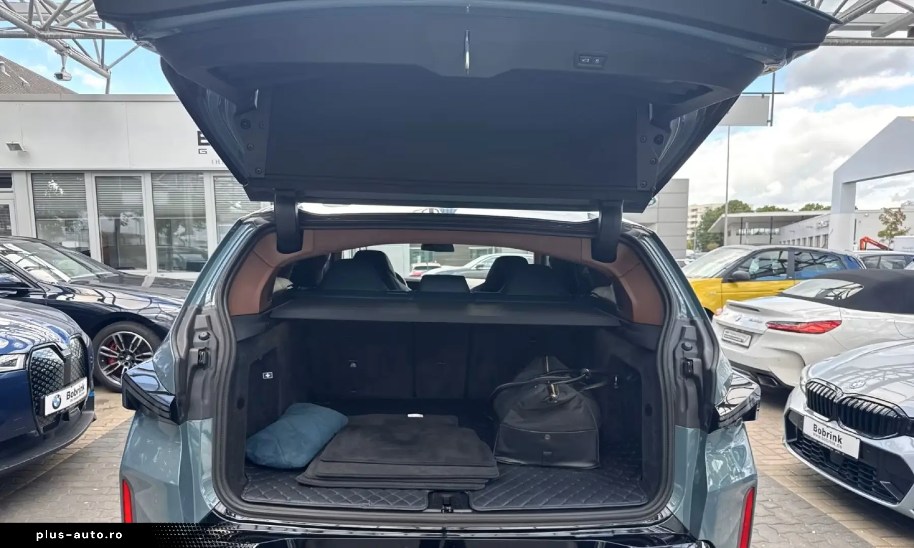 BMW XM 50e Hybrid LED SoftClose Stop Go B&W