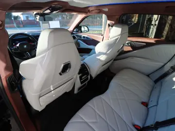 BMW XM V8  full. B&W DAPro  M Driver's net €85k