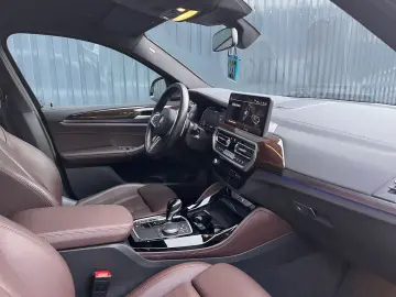 BMW X4 M40d  AHK 21 Rad Sitzbelüft HarmKa 8-fach-Ber