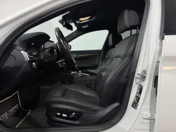 BMW 530 d xDrive M-Sport Massage