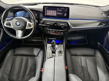 BMW 530 d xDrive M-Sport Massage