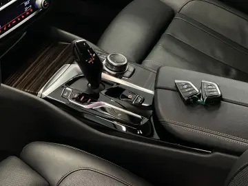 BMW 530dxD Lim HUD Laser