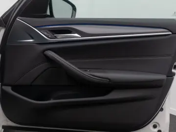 BMW 530d xD M Sport Kamera DAB 4xKlima ACC Alarm 19