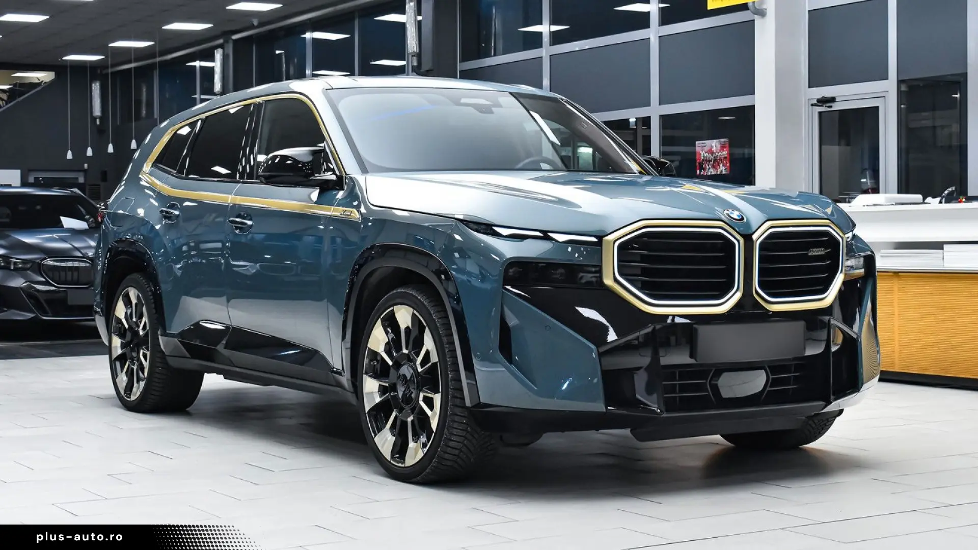 BMW XM 4.4 VintageLeather 23zol BowersWilkins Iconic