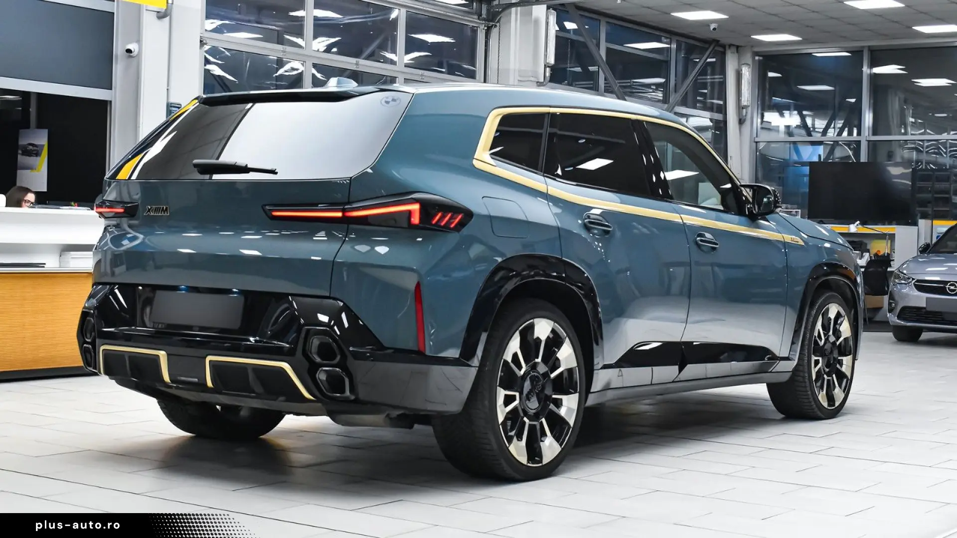 BMW XM 4.4 VintageLeather 23zol BowersWilkins Iconic