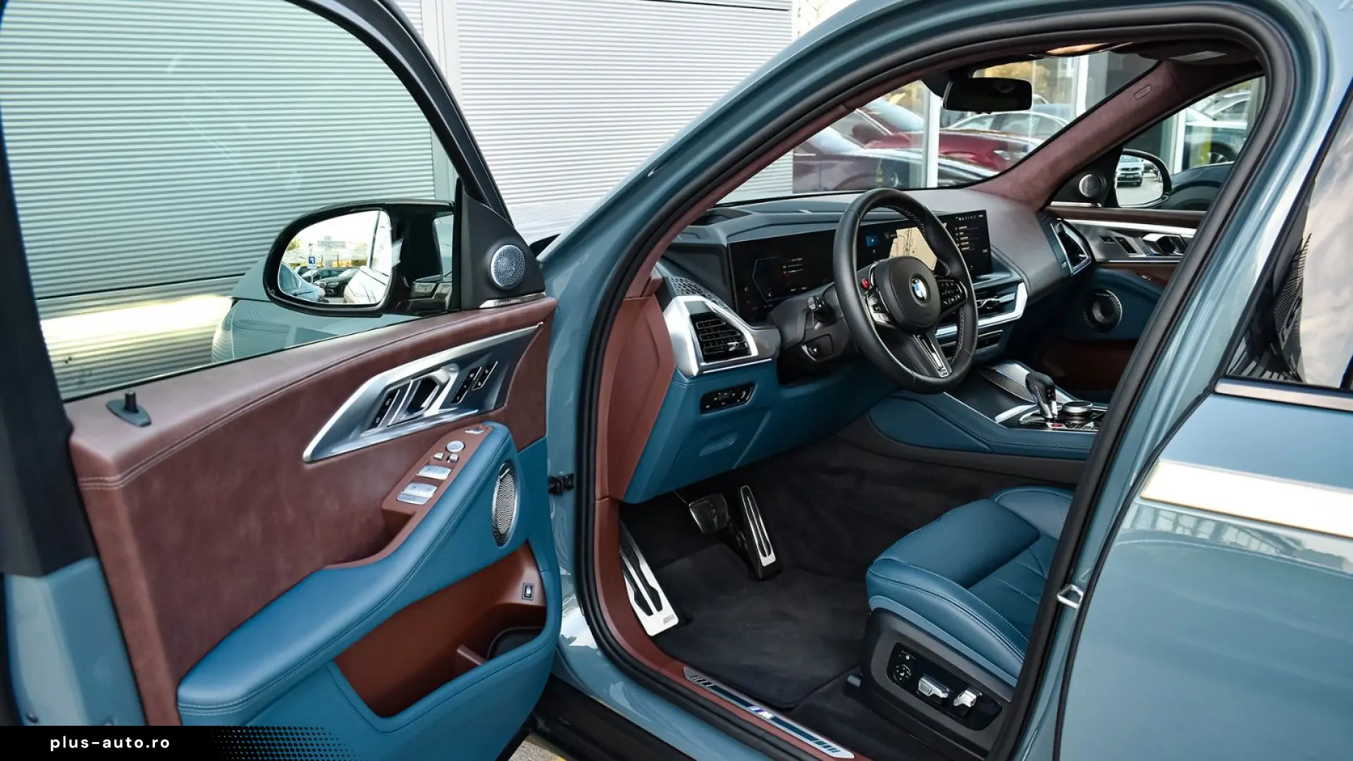 BMW XM 4.4 VintageLeather 23zol BowersWilkins Iconic