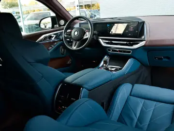 BMW XM 4.4 VintageLeather 23zol BowersWilkins Iconic