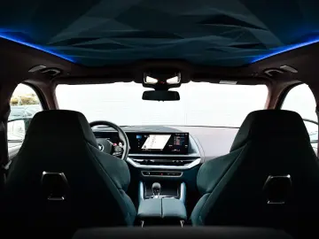 BMW XM 4.4 VintageLeather 23zol BowersWilkins Iconic