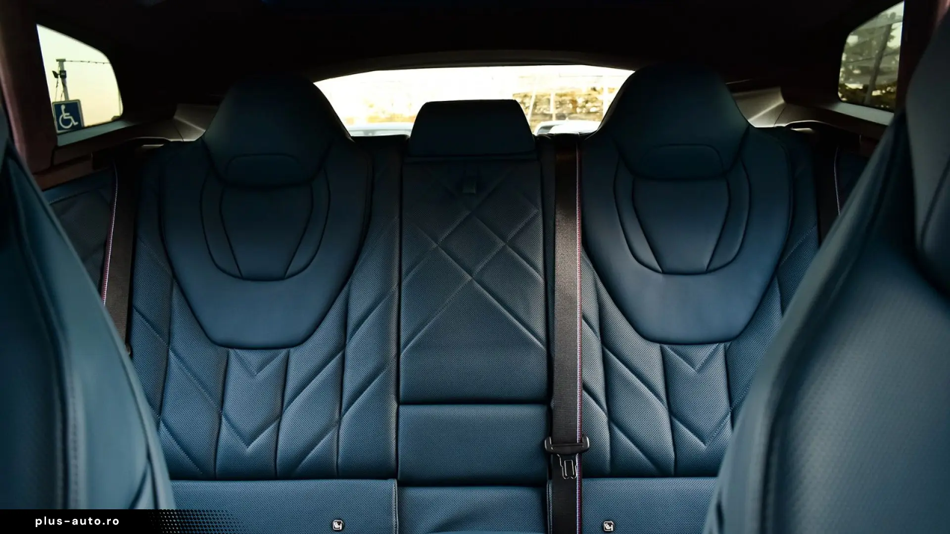 BMW XM 4.4 VintageLeather 23zol BowersWilkins Iconic