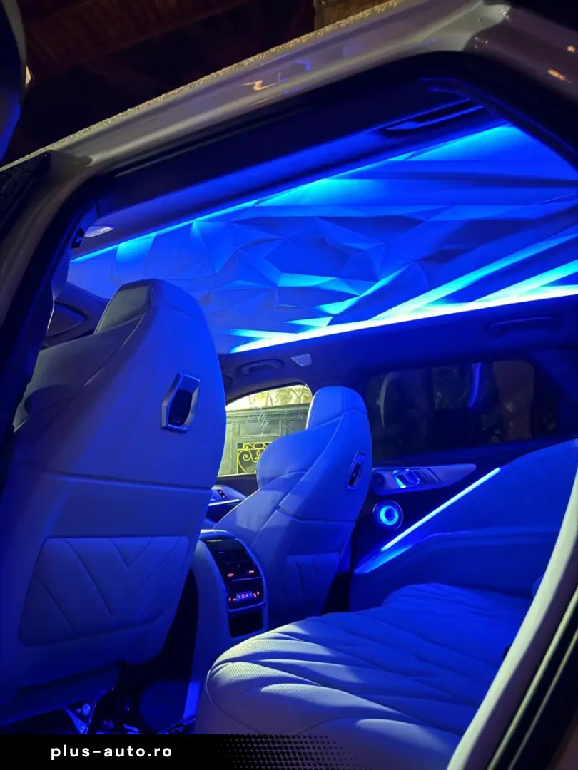 BMW XM50 e B&W Hochglanz Shadow