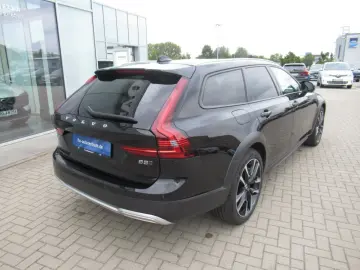 VOLVO V90 Cross Country B5 Benzin AWD Ultimate