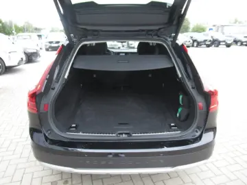VOLVO V90 Cross Country B5 Benzin AWD Ultimate