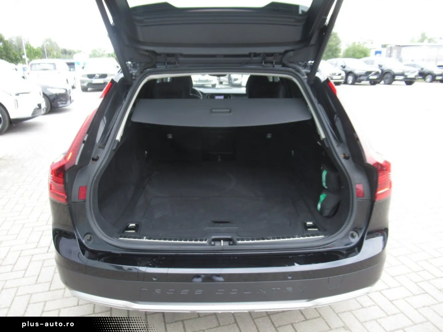 VOLVO V90 Cross Country B5 Benzin AWD Ultimate