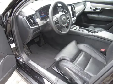 VOLVO V90 Cross Country B5 Benzin AWD Ultimate