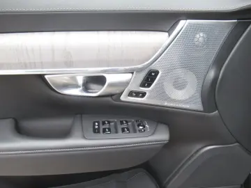 VOLVO V90 Cross Country B5 Benzin AWD Ultimate