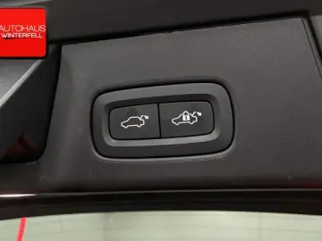 VOLVO V90 Cross Country Plus B4 AWD