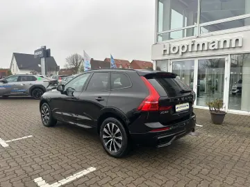 VOLVO XC60 B4 Diesel AWD Plus Dark