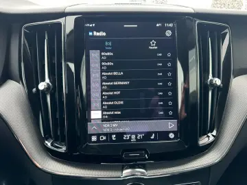 VOLVO XC60 B4 Diesel AWD Plus Dark