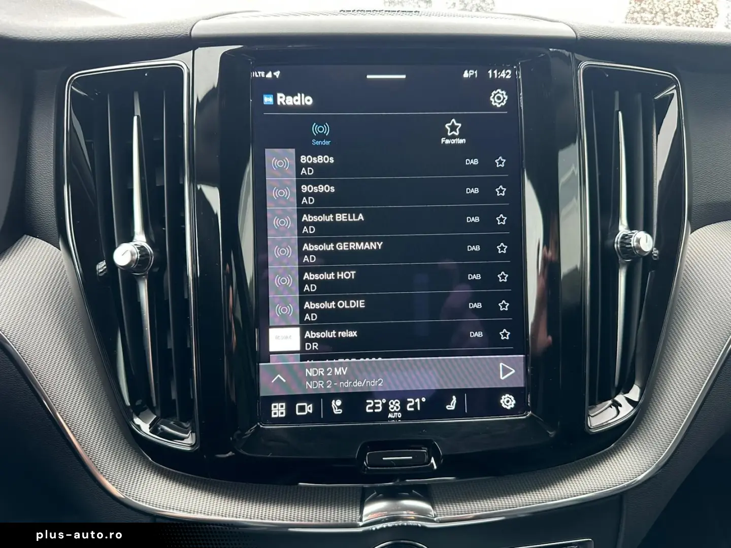 VOLVO XC60 B4 Diesel AWD Plus Dark