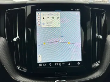 VOLVO XC60 B4 Diesel AWD Plus Dark