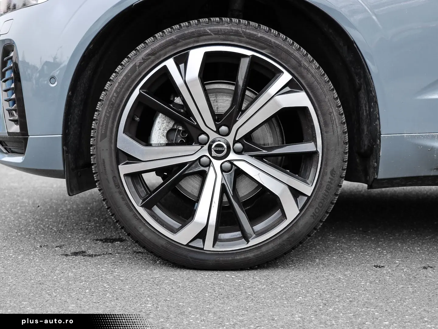 VOLVO XC60 Ultimate Dark Recharge Plug-In Hybrid AWD T