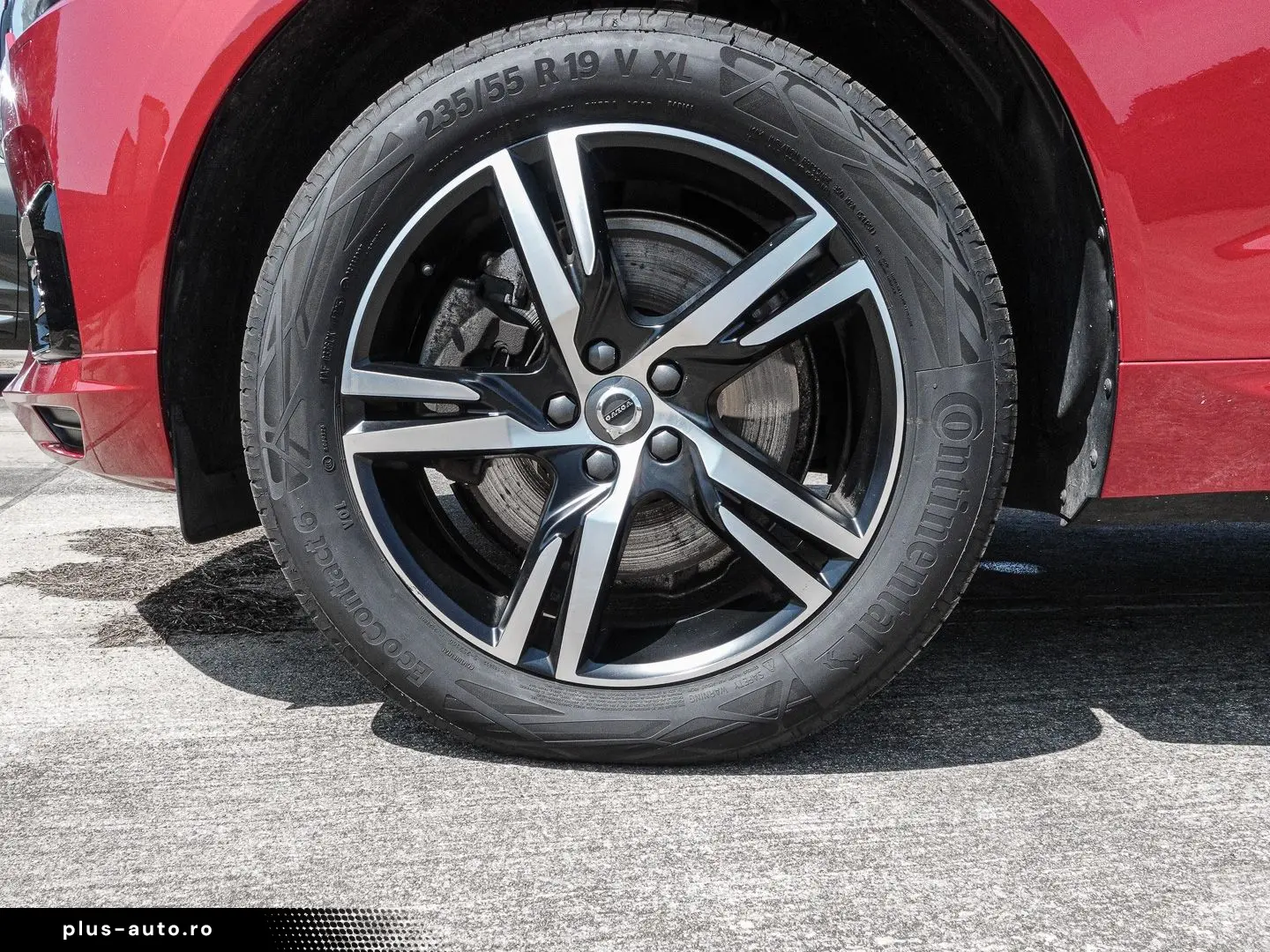 VOLVO XC60 R Design Recharge Plug-In Hybrid AWD T8