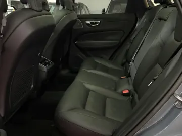 VOLVO XC60 B 5Ultimate Dark AWD Panorama