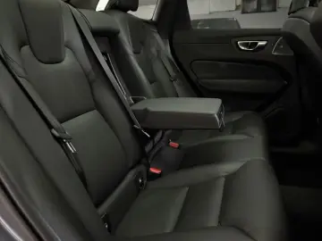 VOLVO XC60 B 5Ultimate Dark AWD Panorama