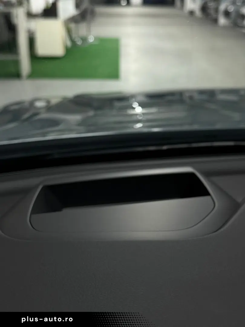 VOLVO XC60 B 5Ultimate Dark AWD Panorama