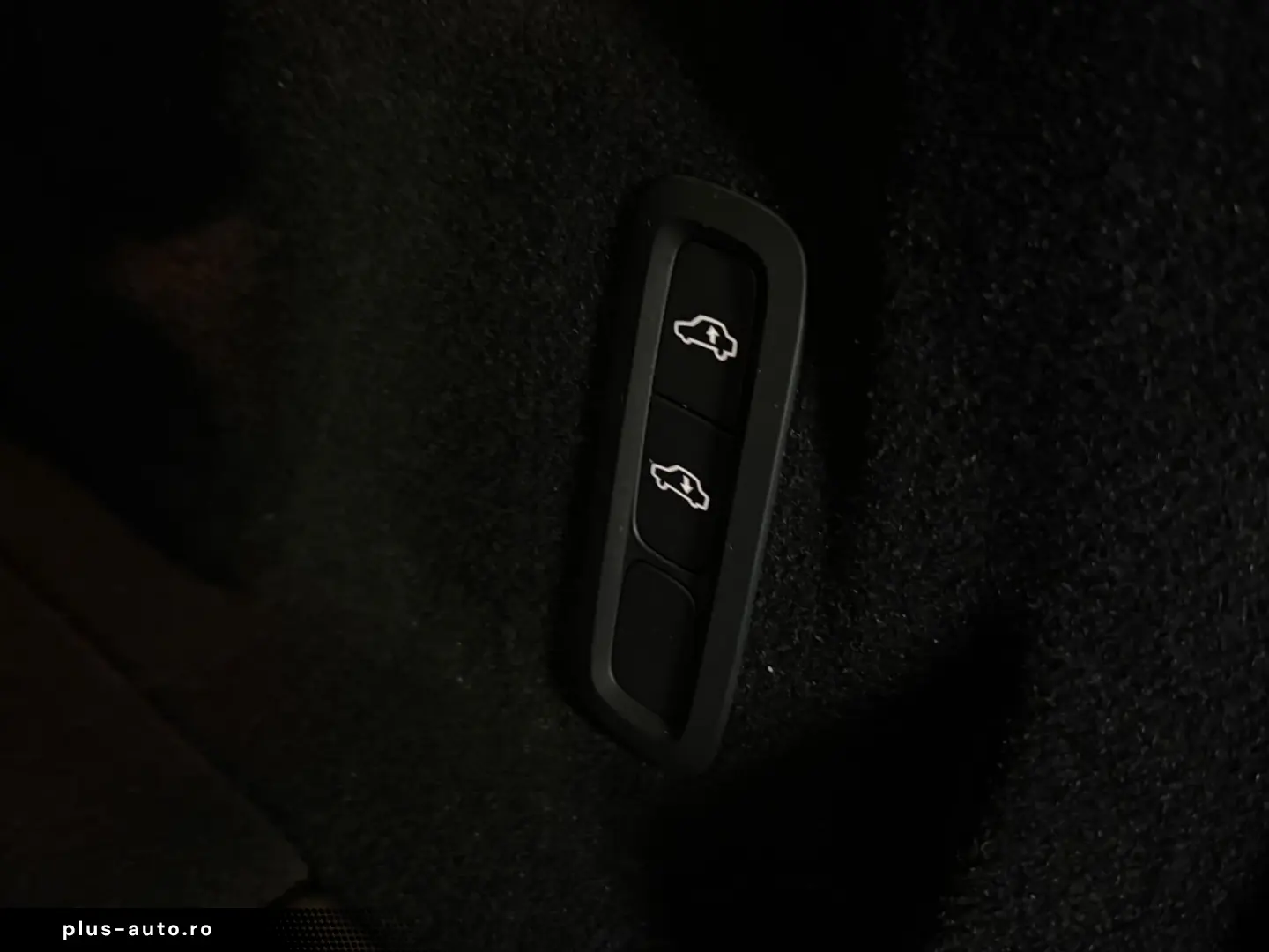 VOLVO XC60 B 5Ultimate Dark AWD Panorama